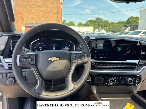Used 2025 Chevrolet Silverado 3500 High Country w/ High Country Premium Package AWD/4WD image 13