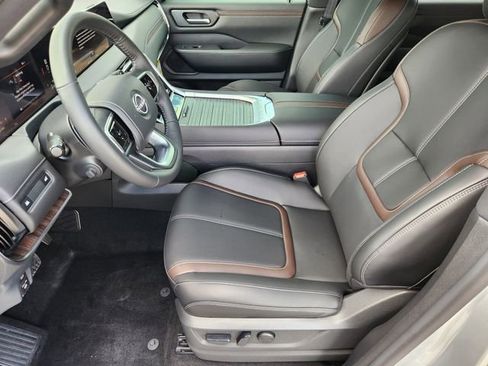 New 2026 Nissan Armada SL w/ Captain's Chari Seat Package image 9