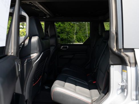 Used 2024 Ford Bronco Raptor w/ Interior Carbon Fiber Pack 6 AWD/4WD image 32