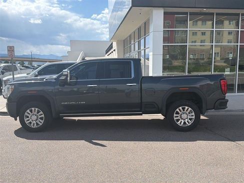 Used 2021 GMC Sierra 3500 Denali w/ Denali Ultimate Package AWD/4WD image 3