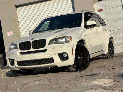 Used 2012 BMW X5 xDrive50i AWD/4WD image 6