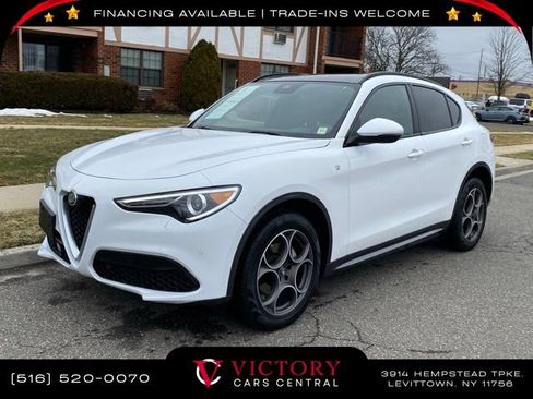 Used 2023 Alfa Romeo Stelvio Ti image 1