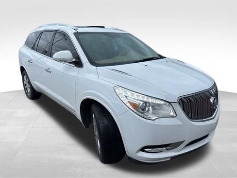 Used 2017 Buick Enclave Leather FWD image 4