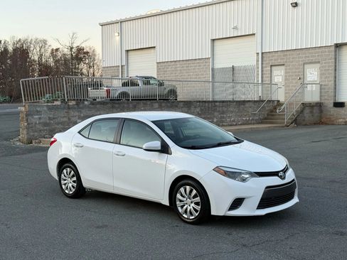 Used 2016 Toyota Corolla LE image 5
