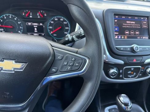 Used 2020 Chevrolet Equinox LS w/ LS Convenience Package AWD/4WD image 34