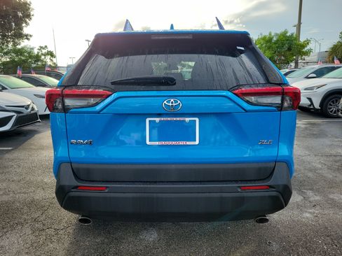 Used 2019 Toyota RAV4 XLE FWD image 10