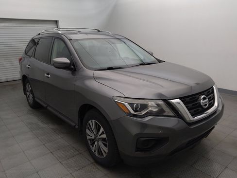 Used 2020 Nissan Pathfinder S FWD image 13