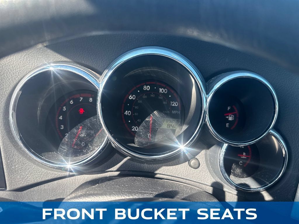 Used 2007 Pontiac Vibe w/ Preferred Package FWD image 15