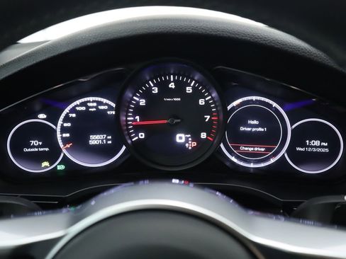 Used 2021 Porsche Cayenne image 35