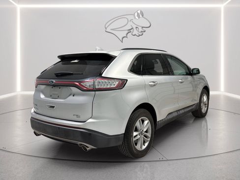 Used 2018 Ford Edge SEL w/ Equipment Group 201A AWD/4WD image 5