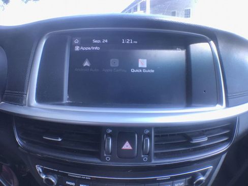 Used 2020 Kia Optima LX image 19