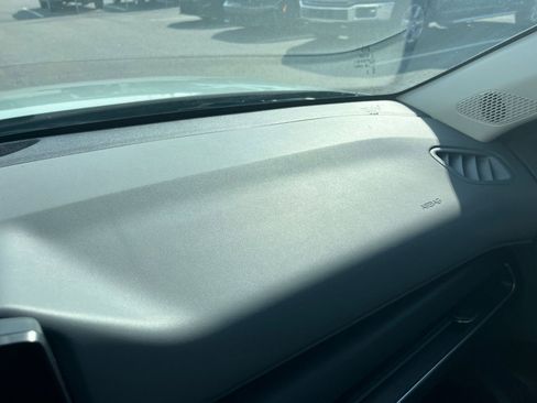 Used 2025 Kia K4 LXS image 35