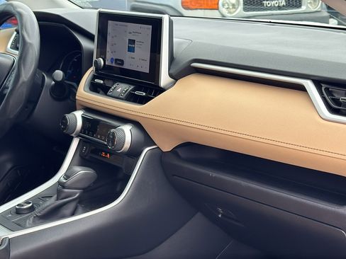 Used 2024 Toyota RAV4 XLE Premium image 29