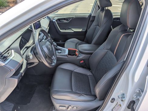 Used 2024 Toyota RAV4 Adventure AWD/4WD image 2