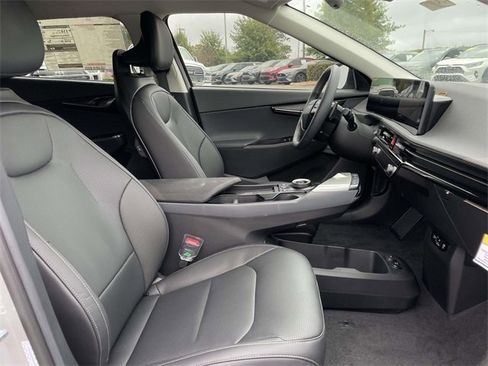 New 2025 Kia EV6 Wind image 14