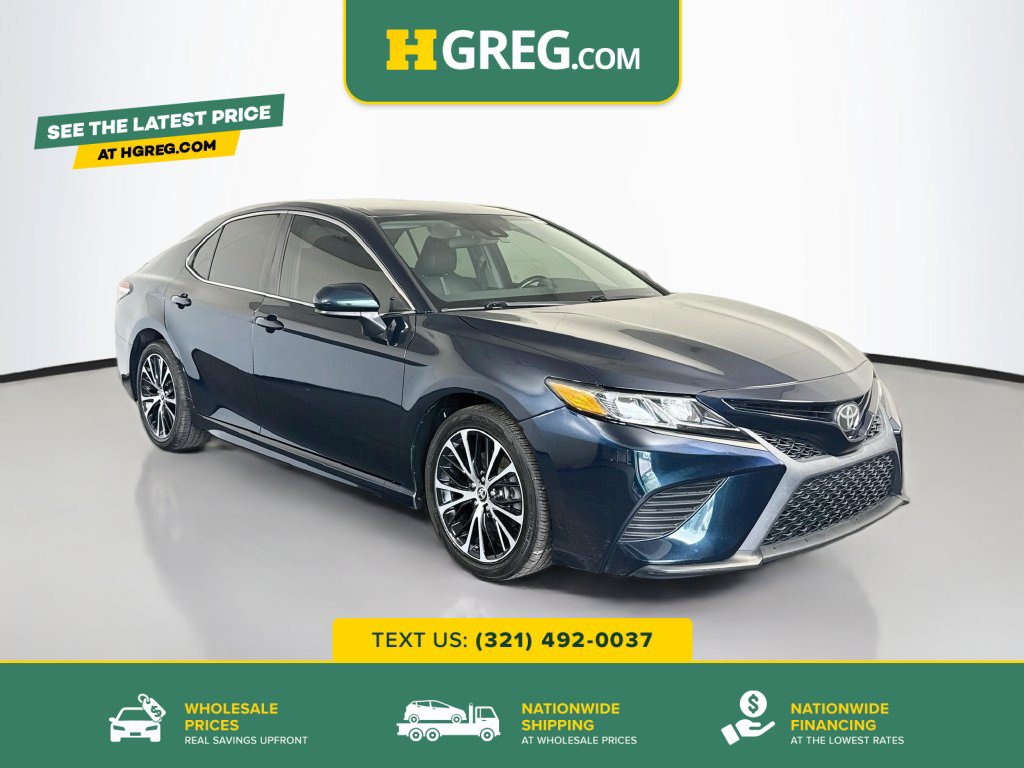 Used 2020 Toyota Camry SE FWD image 1