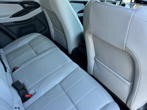 Used 2022 Land Rover Range Rover Evoque SE AWD/4WD image 18