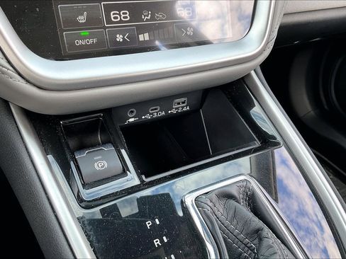 Used 2025 Subaru Legacy Premium image 24