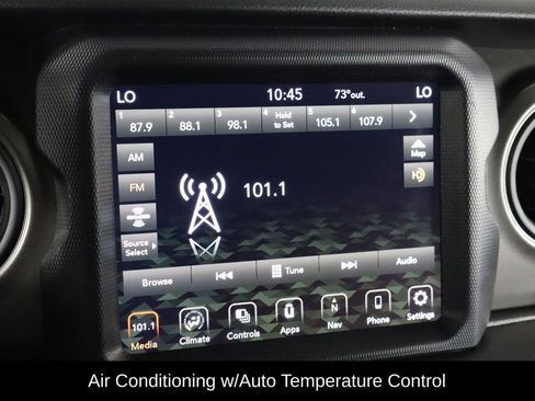 Used 2022 Jeep Wrangler Sport AWD/4WD image 28
