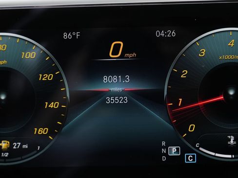Used 2022 Mercedes-Benz GLB 250 4MATIC image 52