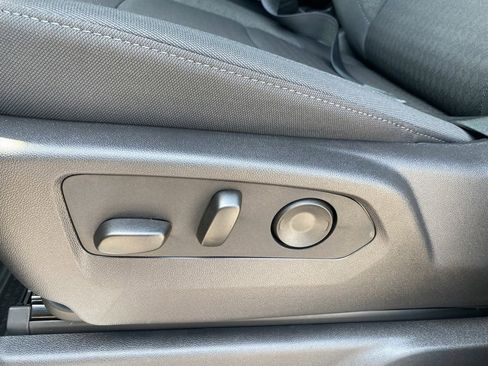 New 2026 Chevrolet Silverado 1500 LT image 12