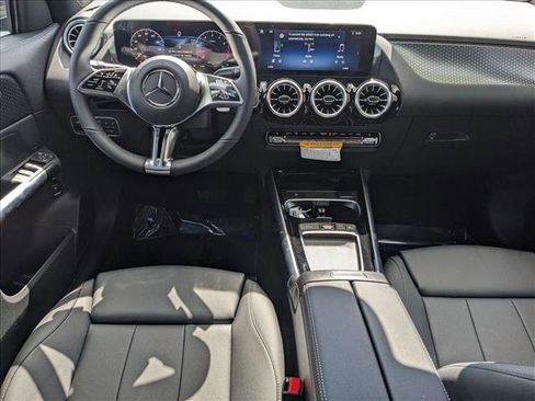 Used 2026 Mercedes-Benz GLA 250 4MATIC image 15