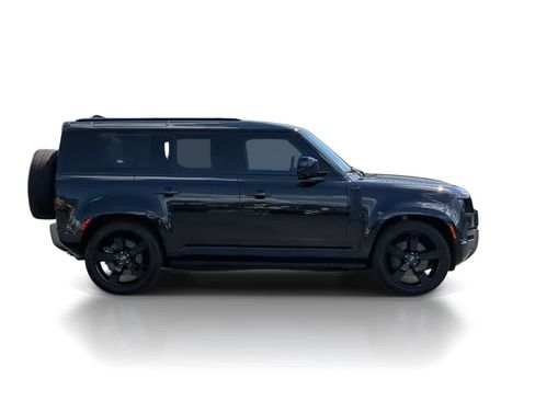 Certified 2023 Land Rover Defender 110 X-Dynamic SE AWD/4WD image 9