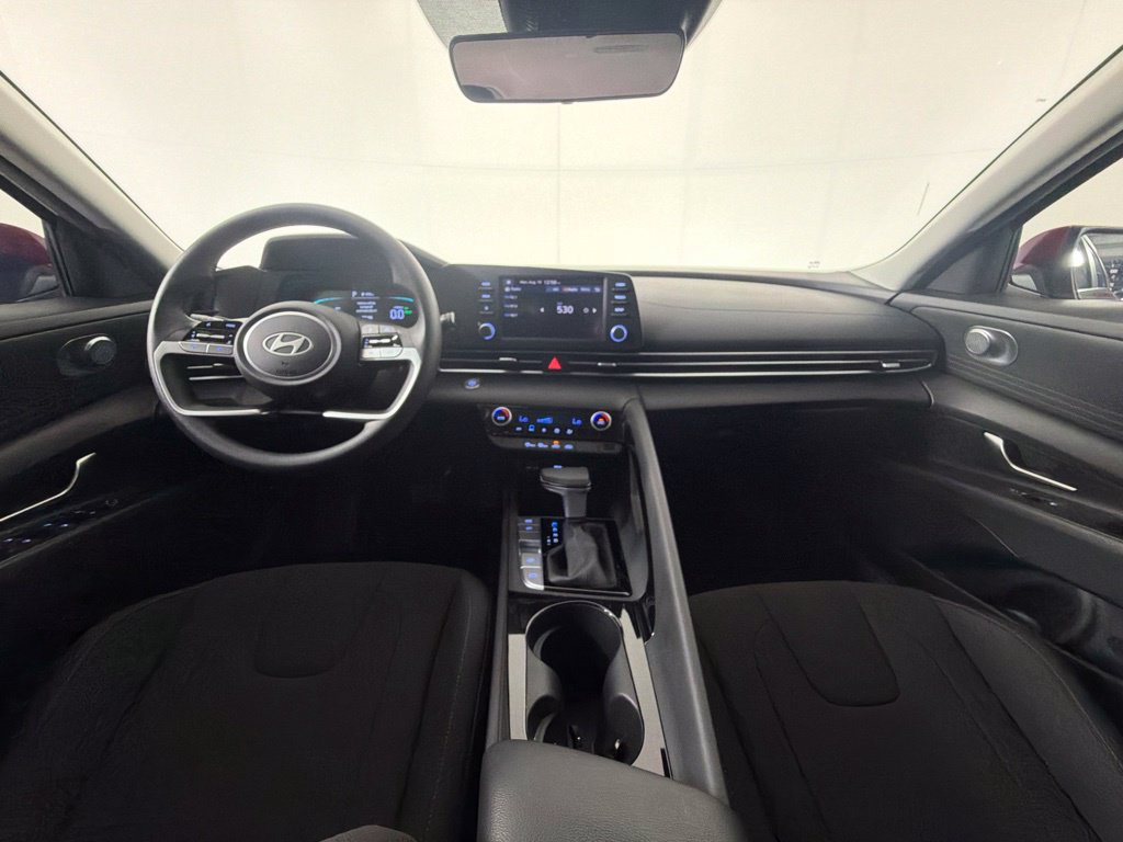Certified 2025 Hyundai Elantra Hybrid FWD image 21