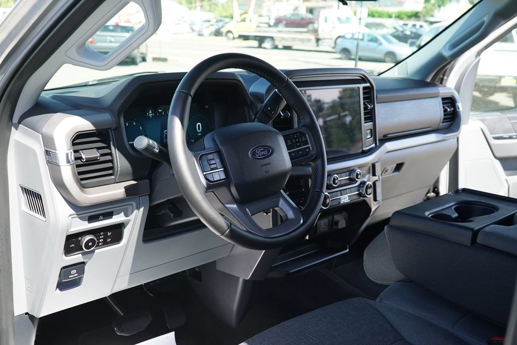 Used 2025 Ford F150 XLT w/ Equipment Group 301A Standard AWD/4WD image 18