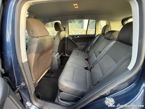 Used 2012 Volkswagen Tiguan S image 23