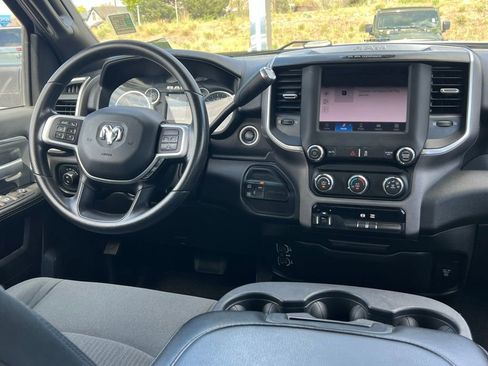 Used 2022 RAM 2500 Big Horn w/ Cold Weather Group AWD/4WD image 24
