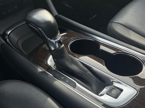 Used 2022 Chevrolet Malibu Premier FWD image 50