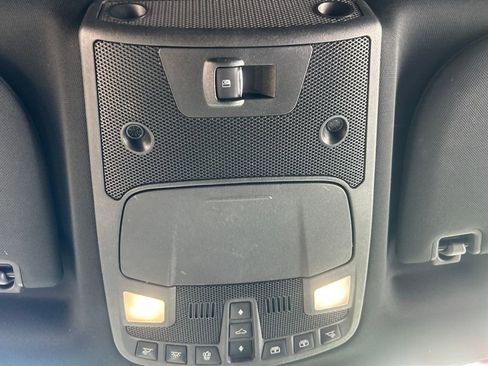 Used 2016 Ford F150 Platinum w/ Equipment Group 701A Luxury image 21