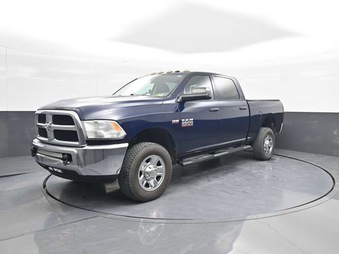 Used 2015 RAM 2500 Tradesman w/ Chrome Appearance Group image 4