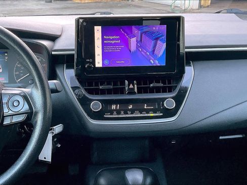 Used 2024 Toyota Corolla LE image 7