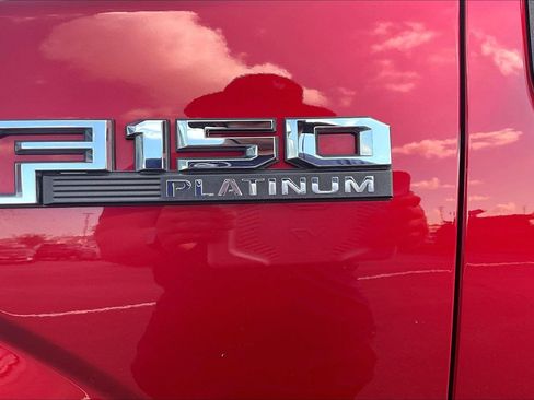 Used 2018 Ford F150 Platinum w/ Equipment Group 701A Luxury AWD/4WD image 7
