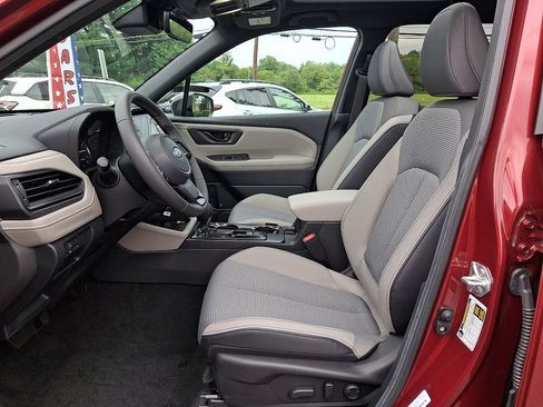 Used 2026 Subaru Forester Premium AWD/4WD image 13