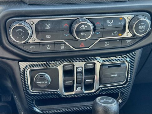Used 2020 Jeep Wrangler Unlimited Sport S AWD/4WD image 11