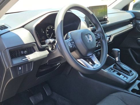 Used 2025 Honda CR-V LX image 13