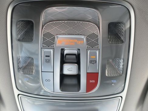 Used 2022 Genesis GV70 2.5T w/ Select Package image 37