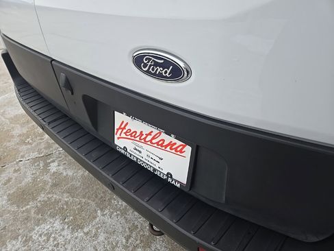 Used 2023 Ford Transit 350 XLT image 21
