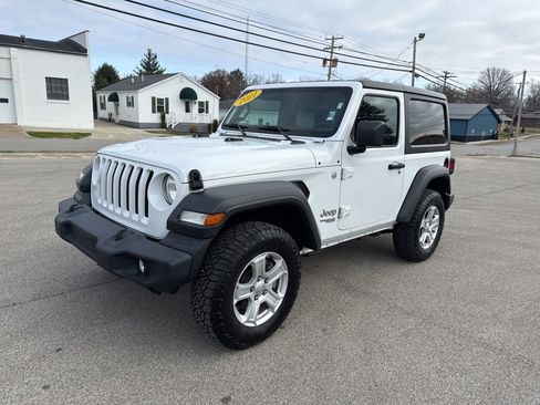 Used 2021 Jeep Wrangler Sport S image 2