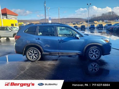 Used 2021 Subaru Forester Premium image 7
