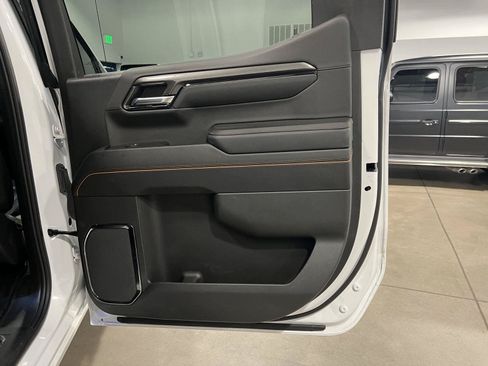 Used 2023 GMC Sierra 1500 AT4 w/ AT4 Preferred Package AWD/4WD image 38