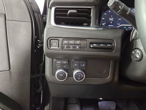 Used 2023 GMC Yukon Denali image 24