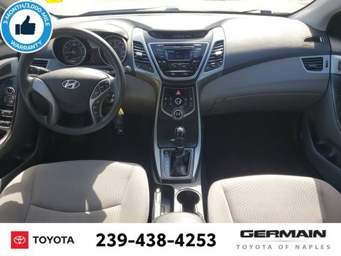 Used 2014 Hyundai Elantra SE FWD image 18