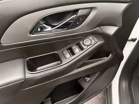 Certified 2019 Chevrolet Traverse LT image 28