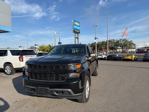 Used 2019 Chevrolet Silverado 1500 Custom w/ Custom Value Package image 22