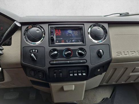 Used 2009 Ford F250 XLT AWD/4WD image 14