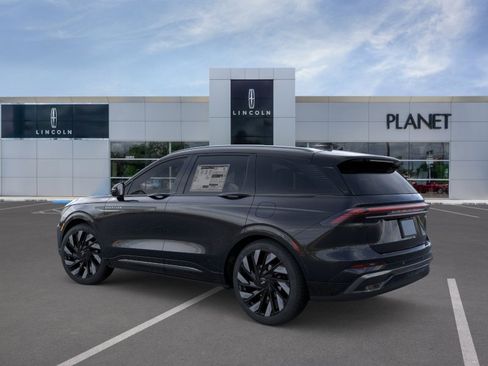 New 2026 Lincoln Nautilus Reserve AWD/4WD image 4
